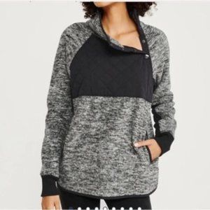 Abercrombie & Fitch Dark Grey & Black Asymmetrical Snap-Up Fleece Pullover Small